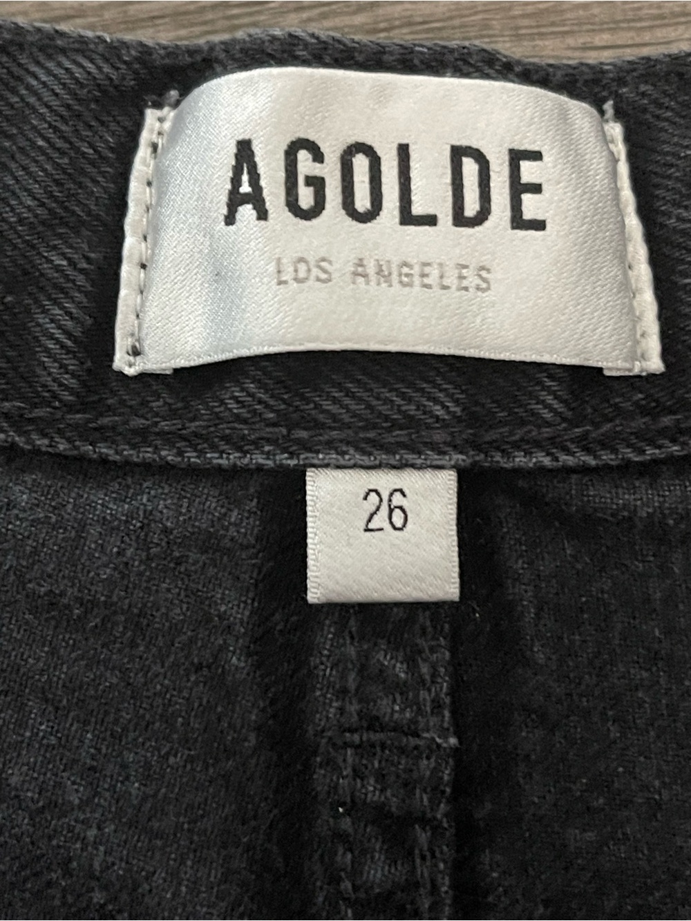 AGOLDE Parker Long Fright Black Denim Shorts Size 26 Button Fly Raw Hem - Picture 3 of 6